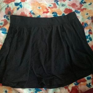 Black cotton skort
